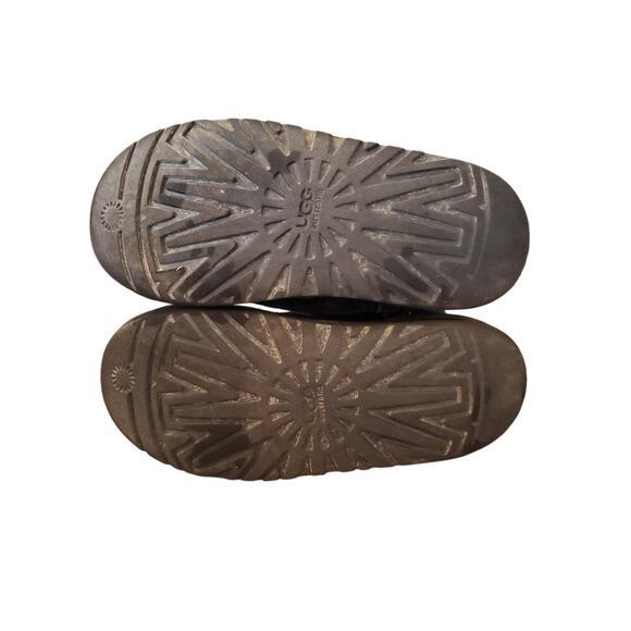 UGG Boots Sz 5 Larynn Tall Black Suede Fur Lined Ugg Rhinestone Charms - Picture 7 of 7